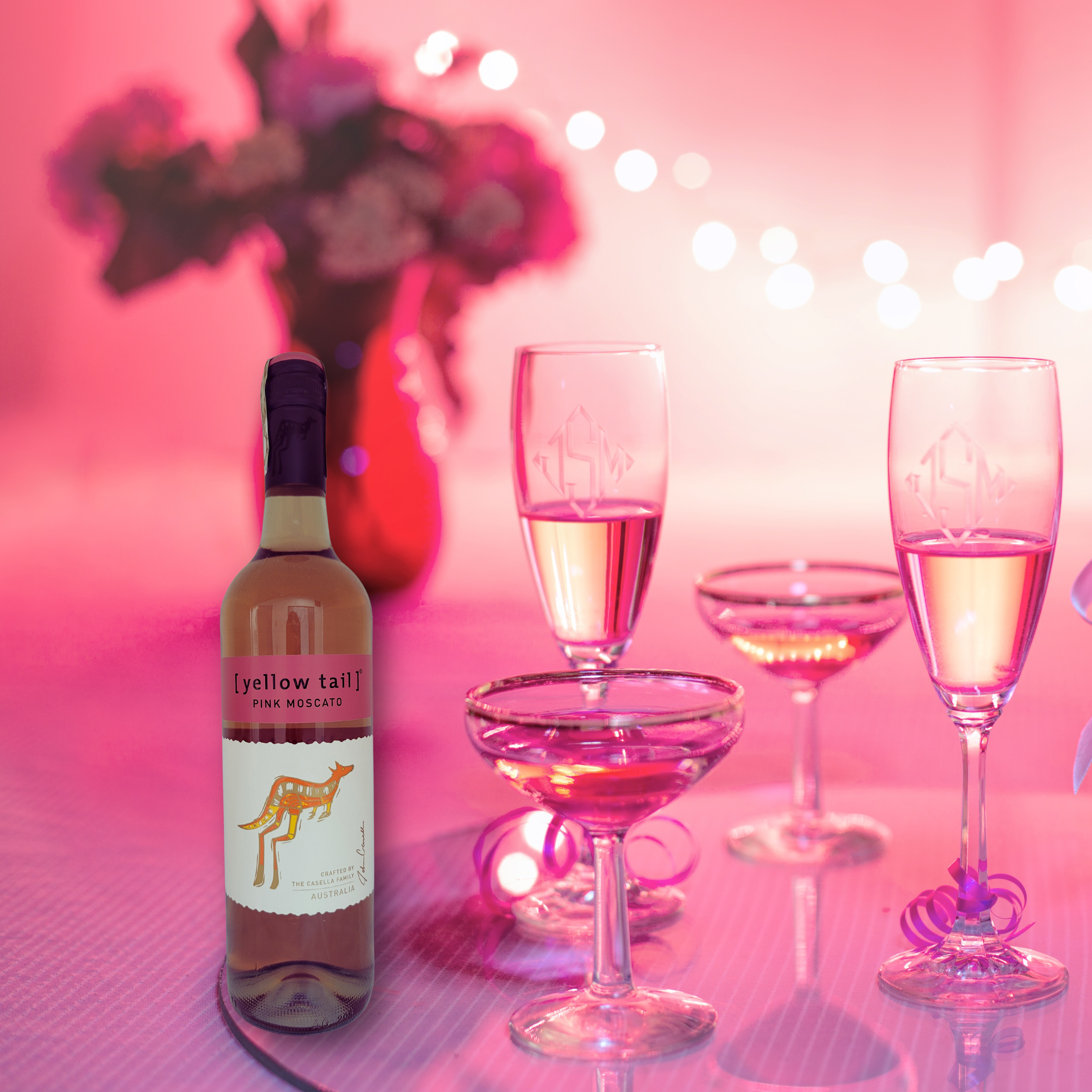 Yellow Tail Pink Moscato NV