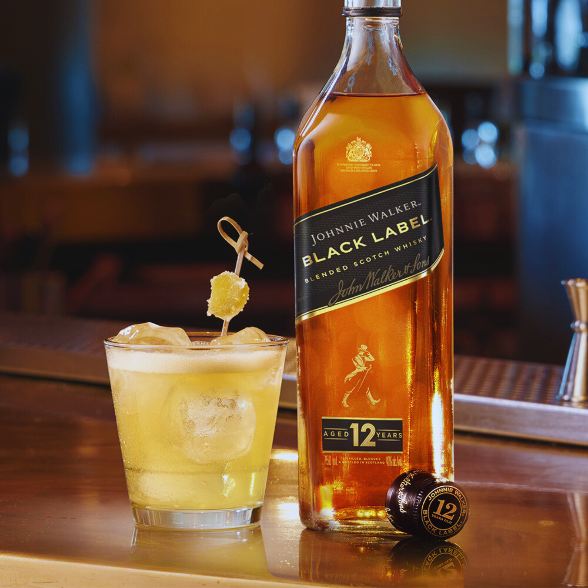 Johnnie Walker Black Label, 700mL Icons