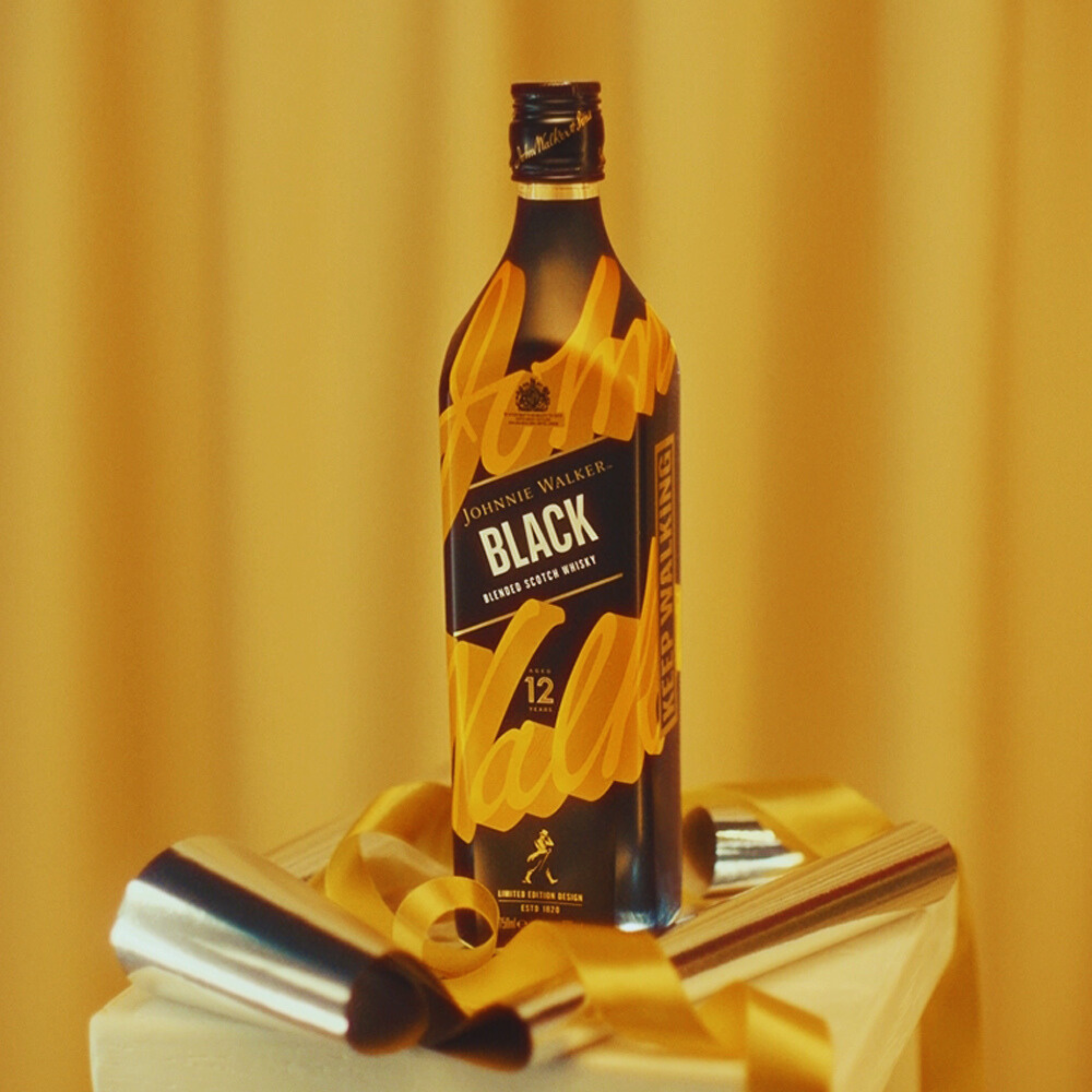 Johnnie Walker Black Label, 1L Icons