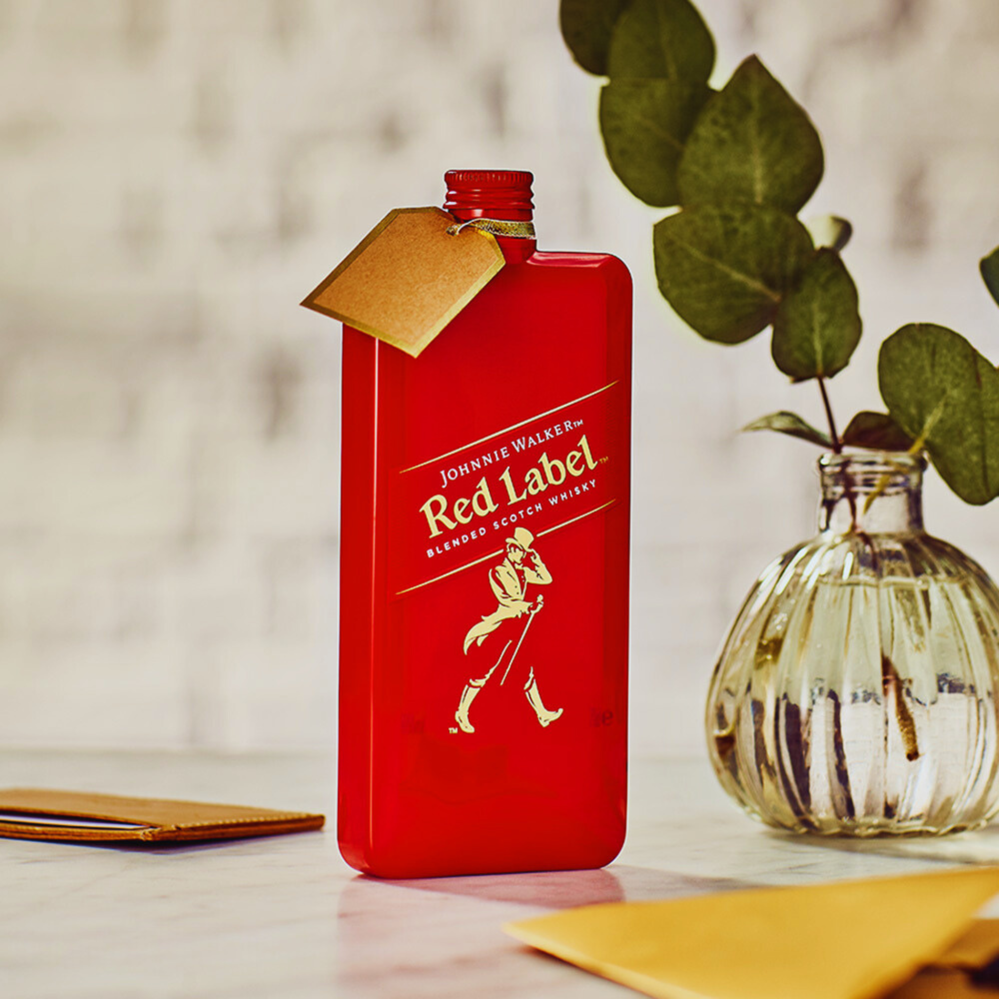 Johnnie Walker Red Label, 200mL Pocket Size