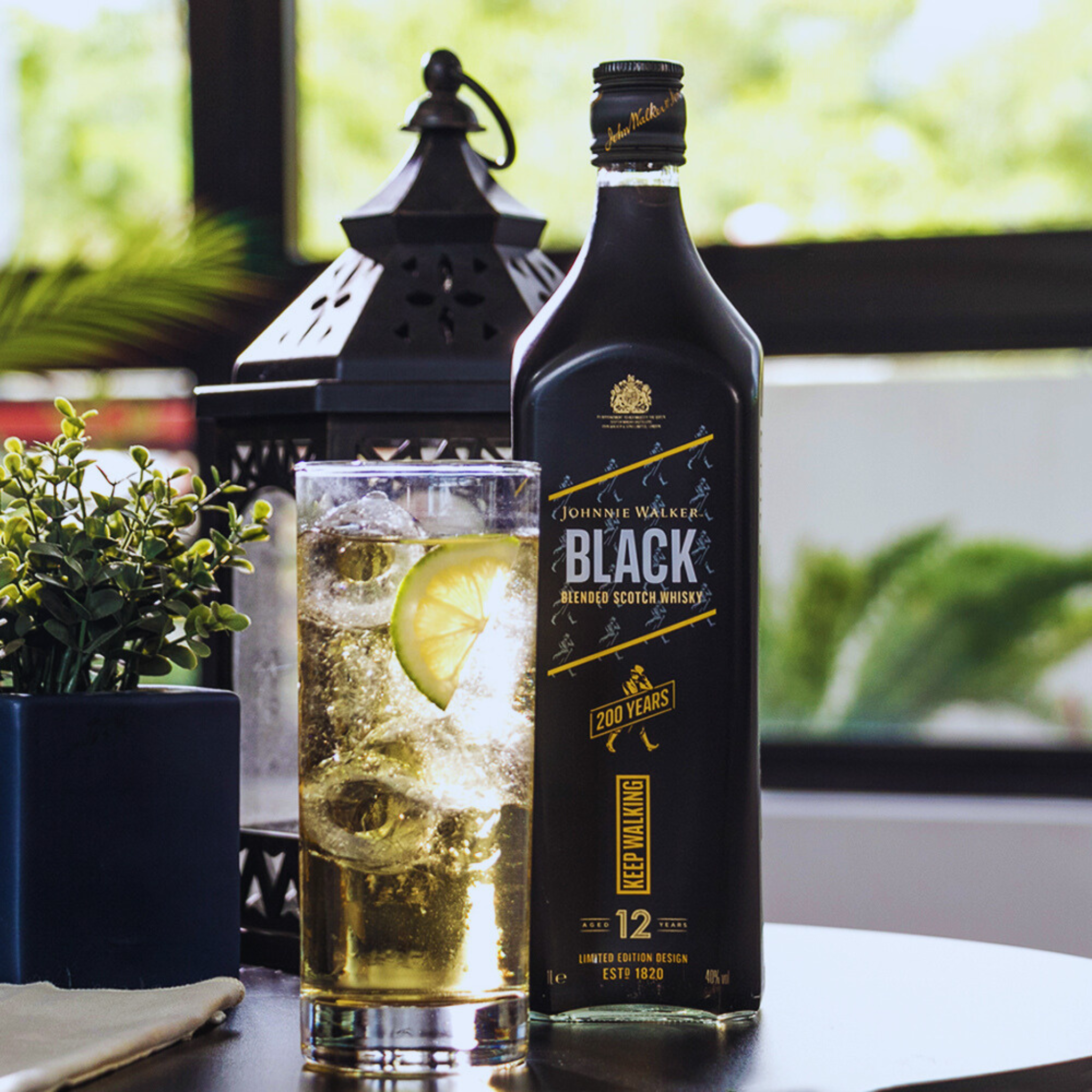 Johnnie Walker Black Label, 700mL Icons