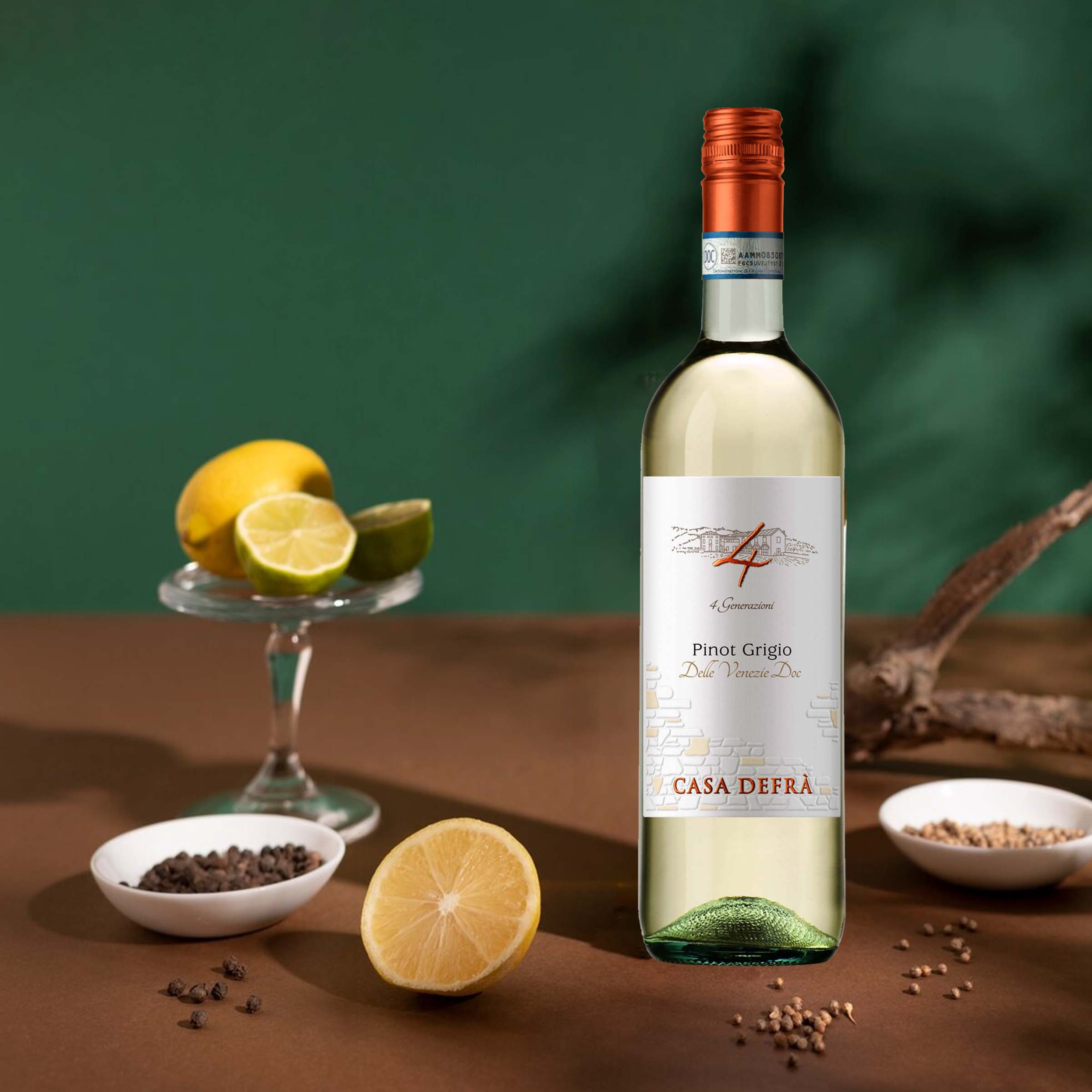 Casa Defrà Pinot Grigio Delle Venezie DOC, 750mL