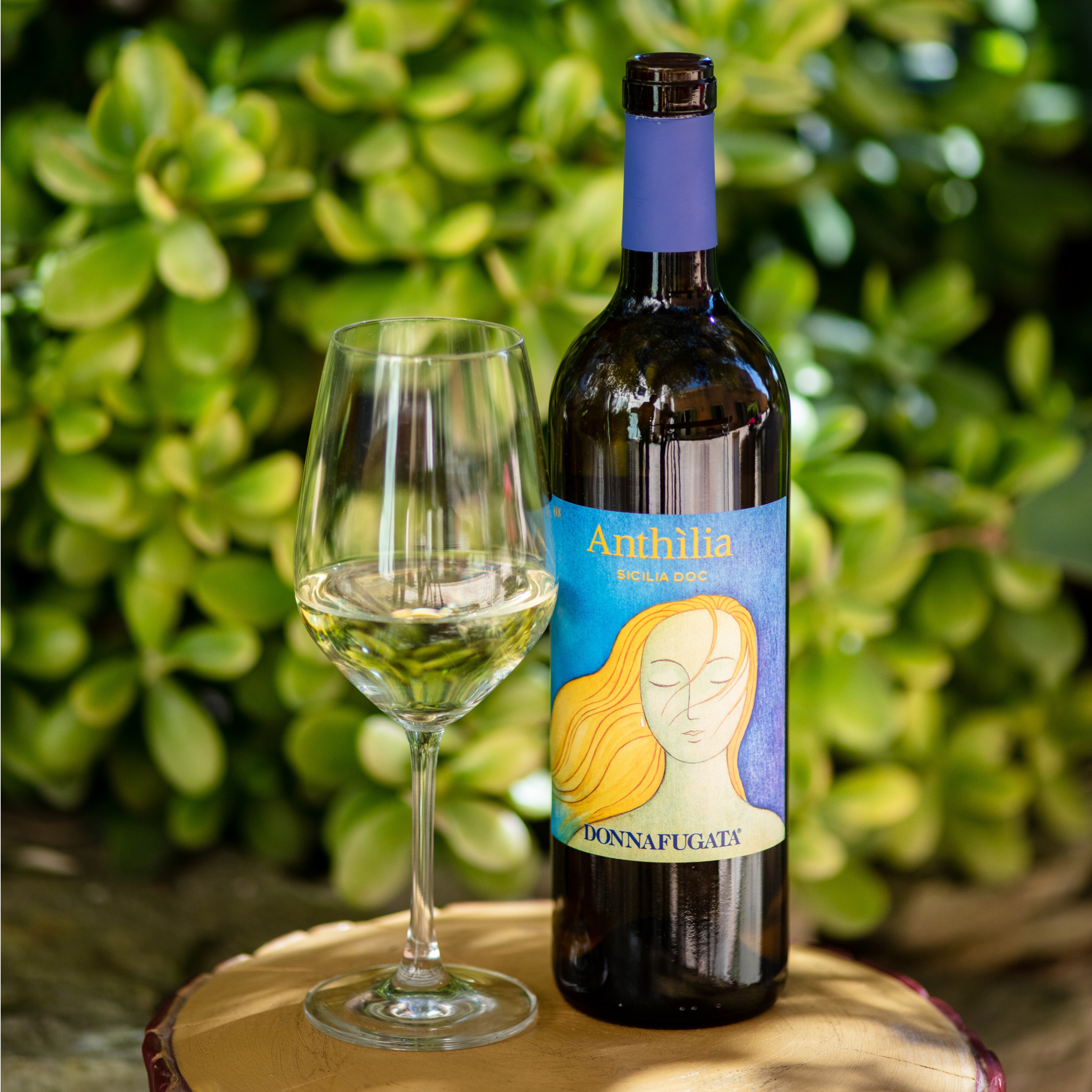 Anthìlia Sicilia Doc Bianco, 750mL