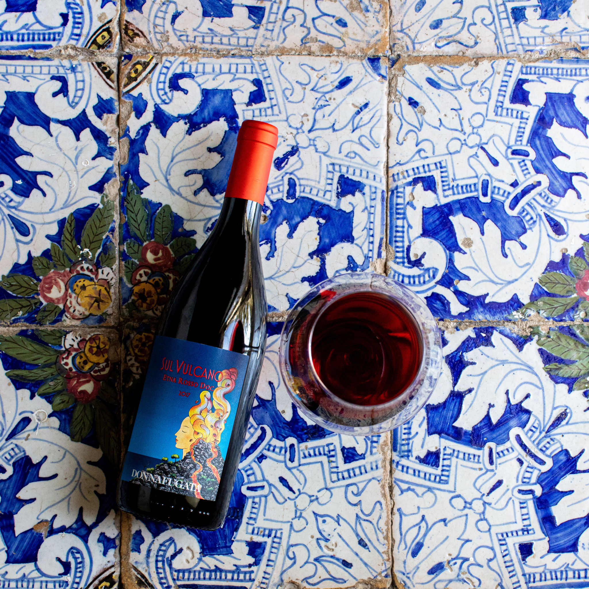 Sul Vulcano Etna Rosso DOC, 750mL